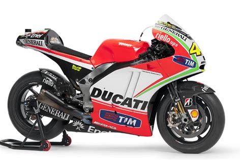 As the 2021 motogp championship season rapidly approaches, we are beginning to see our first glimpses of the bikes that will be on the grid this year. Factory Ducati MotoGP livery unveiled | MCN