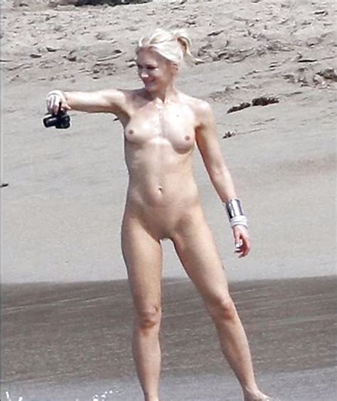Gwen Stefani On A Nude Beach 5 Pics Xhamster