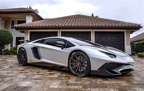 Lamborghini Aventador SV Silver COR Vision Duoblock Wheel Front