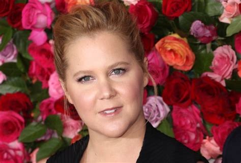 Amy Schumer Hbo Max Series Amy Learns To Unscripted