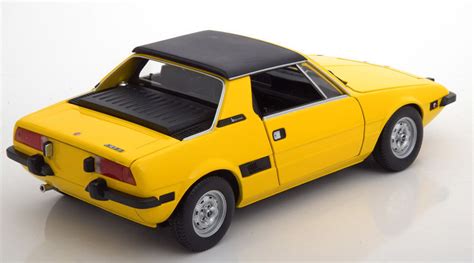 Fiat X19 1974 Yellow