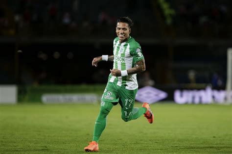 ● dayro moreno es un futbolista colombiano de 34 años que actualmente se desempeña como delantero en talleres de cordoba. Atletico Nacional despidió a Moreno | La República EC