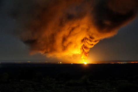 Free Images : cloud, fire, bonfire, explosion, sonyrx10iii, oilfire ...