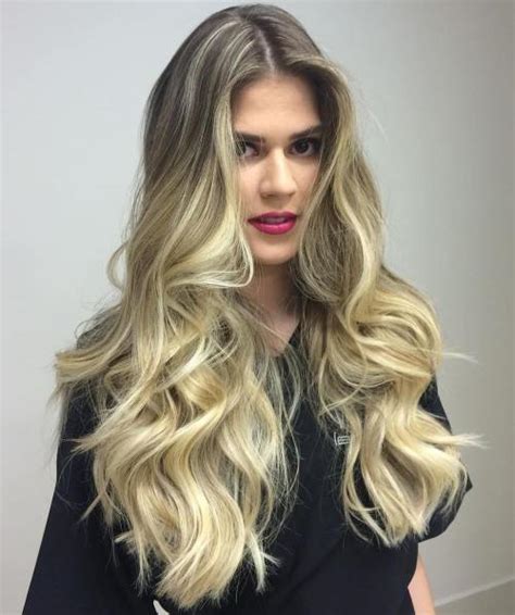 40 Cute Long Blonde Hairstyles For 2020