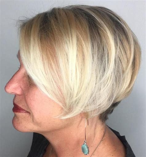 20 Stunning Hairstyles For Women With Thin Hair Short Bob Cuts