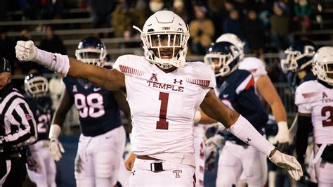 Temple Football Tops Uconn In Dominating Fashion The Temple News
