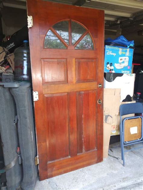 High quality solid wood bedroom door factory prices. Exterior solid wood door 36"X79.25" Half moon tempered ...