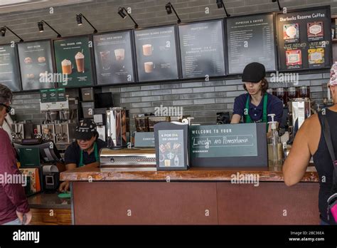 Starbucks Interior Hi Res Stock Photography And Images Alamy