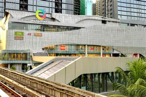 It is also located in the proximity of the petaling jaya hilton hotel, the armada hotel and a major a&w outlet. Universiti LRT Station - klia2.info