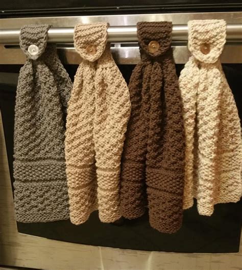 You can hang one or more of these on your fridge and you'll always have something with the downloadable hanging kitchen towel pattern we have prepared for you, you'll be able to make this hanging kitchen towel with potholder with ease. Knitted hanging kitchen towels Knitting pattern by Dixie S