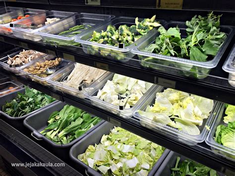 With over 160 varieties of food to choose from, you'll be spoilt for choice. Pak John Steamboat & BBQ Menawarkan Lebih 160 Pilihan ...