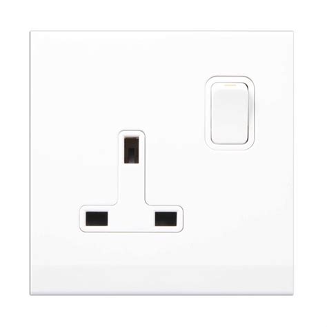 Retrotouch 07320 Simplicity White 13a Dp 1 Gang Switched Socket At Uk