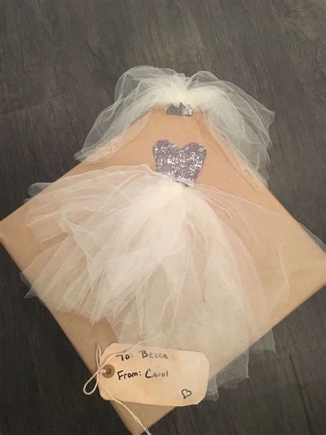Unique bridal shower gifts diy. Adorable Unique Wedding Bridal Shower Gift Wrap | Bridal ...