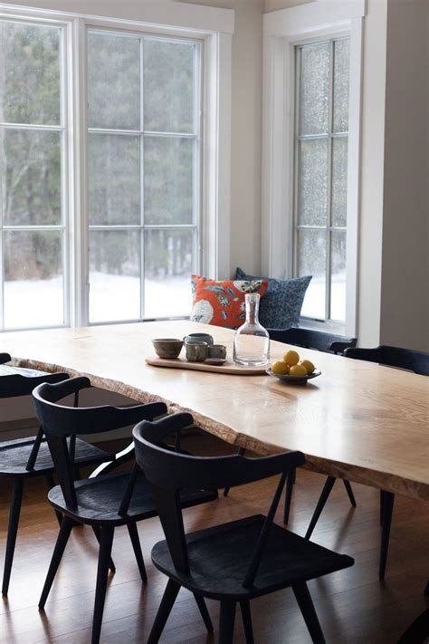 If you are not satisfied with the option coastal dining tables, you can find other solutions on our website. Awesome 46 The Ideas Of A Dining Room Design In The Winter ...