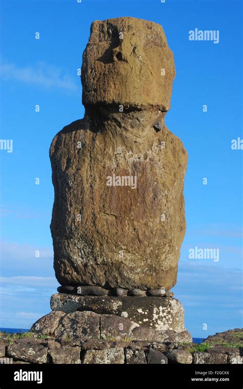 A Moai Statue Easter Island Head Easter Island Chile Stock Photo Alamy