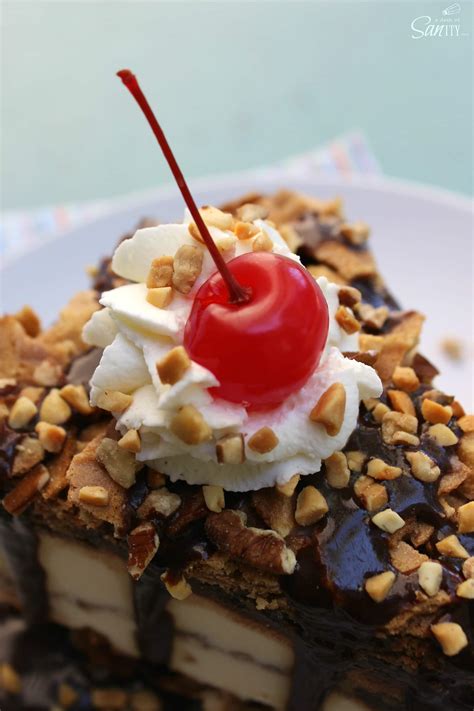 Waffle Cone Sundae Ice Cream Cake A Dash Of Sanity