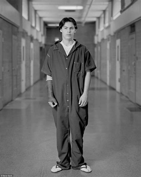 Teens Behind Bars Photographer S Heartfelt Portraits Of Prisoners Locked Up In State Juvenile