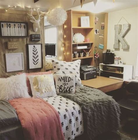 Living room designs ukzn student page. 9 Ways to Organize Your Dorm & Maximize Space | Cool dorm ...