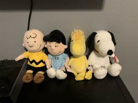 peanuts snoopy charlie brown lucy woodstock plush set kohl s cares 3847174666