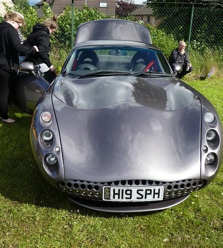 Tvr Tuscanh19s Ph Is A Grey 2000 Tvr Tuscan With A Numberp Flickr