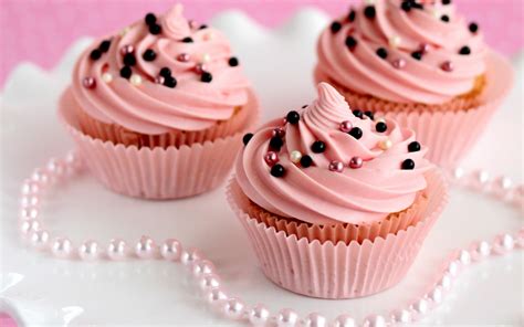 Cupcakes Food Wallpaper 35972764 Fanpop