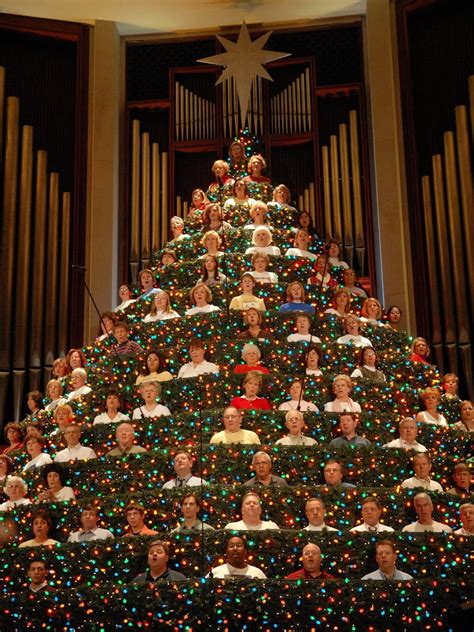 First Baptist Lhuntsville Al Iving Christmas Tree 2021