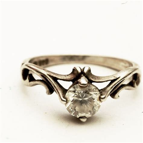 Vintage Art Nouveau Sterling Silver Ring With Circular Clear Cz Stone