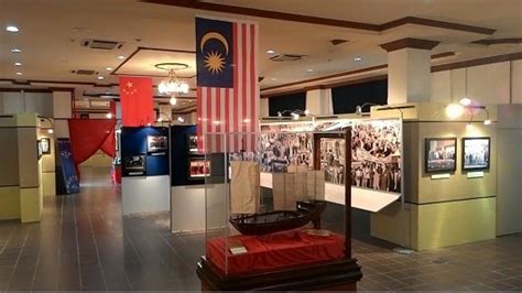 Sejarah hubungan diplomatik malaysia by kkwei93. fairus.com: 40 TAHUN HUBUNGAN DIPLOMATIK MALAYSIA - CHINA ...