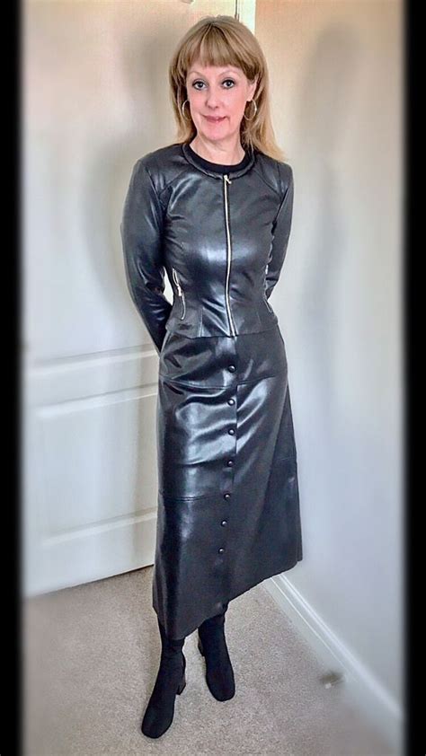 fluidr liv65uk s photos and videos robes en cuir noir vêtements stylés mode du cuir