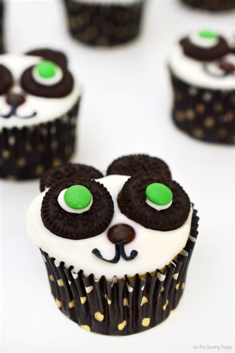 Easy Kung Fu Panda Cupcakes As The Bunny Hops
