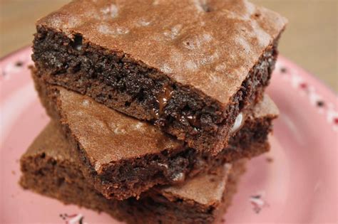 Maybe you would like to learn more about one of these? Brownie Rezept - saftige Brownies selber machen | absolute ...
