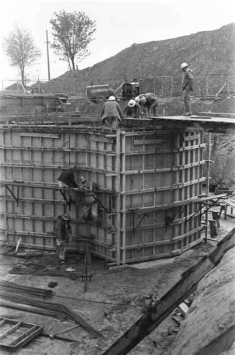 Previously Unpublished Photos Of Space Needle Construction Space