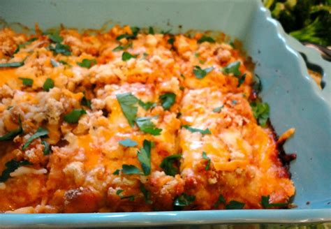 Top each chicken nugget with approximately a teaspoonful of marinara, a touch of italian seasoning, a few red pepper flakes and a pinch of the parmesan. Blissful Baking: Chicken Parmesan Casserole
