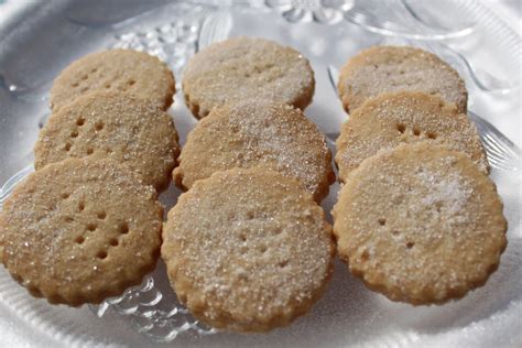 Trefoils Or Shortbread A Famous Knockoff Cookie Whats Cookin