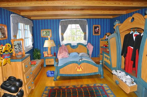 A Look Back At Mickey Mouses House At The Magic Kingdom Disney Diary