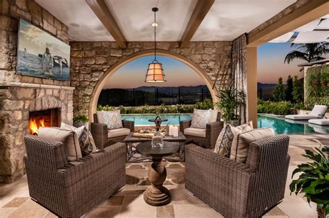 Toll Brothers Luxury Outdoor Living Space In The Portofino Outdoor