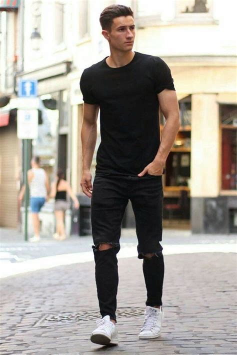 14 Coolest All Black Casual Outfit Ideas For Men Tenis Branco Masculino Moda Masculina