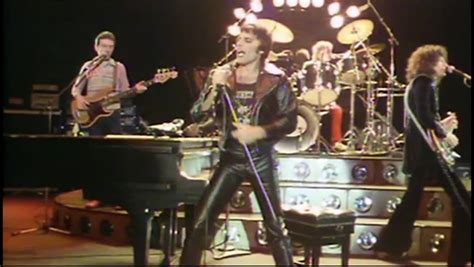 Watch The Career Highlight Video Of Queen In The 70s Rock Pasta