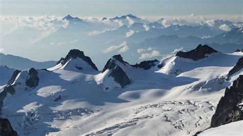 Glacier Du G Ant And Gran Paradiso The World In Images