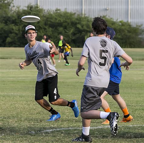 Did you know there is an Ultimate Frisbee League in Murfreesboro? - Murfreesboro News and Radio