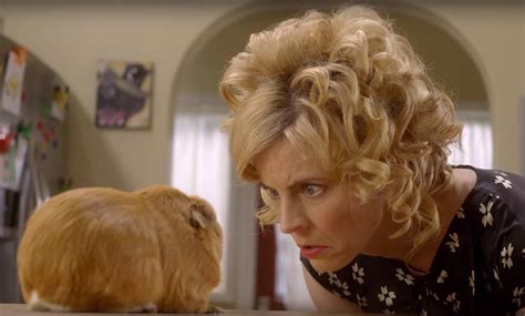 Lady Dynamite First Trailer For Arrested Development Creator Mitch