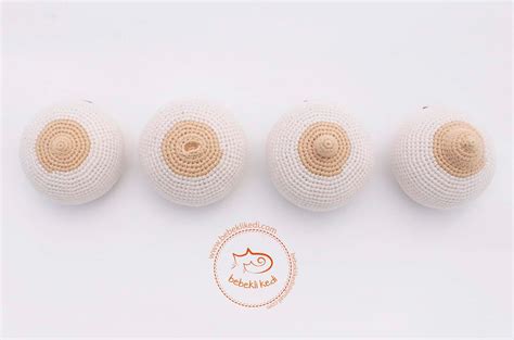 bebekli kedi four breast models with four different nipple types