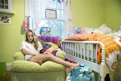 Girls And Their Rooms Pics