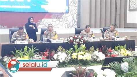 Polda Jatim Siagakan Personel Amankan Malam Tahun Baru