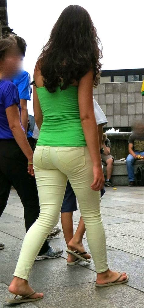 Sexy Girls On The Street Girls In Jeans Spandex And Leggings Tight Dresses Hot Girl Visible