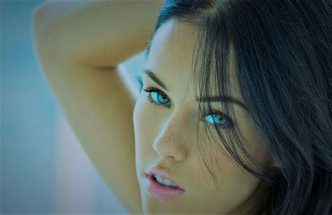 Wallpaper Megan Rain Face Blue Eyes Looking At Viewer Sensual Gaze 2000x1298 Sennin