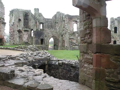 Pin By Jayma Mcgann On England Welsh Castles Castle Ruins Abandoned