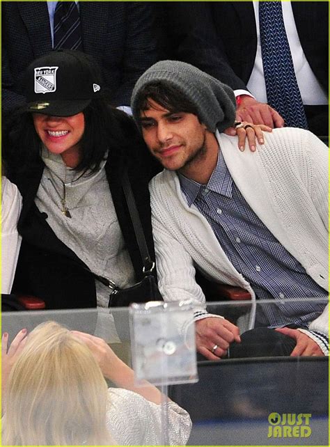Chace Crawford And Amanda Laine Hockey Game Double Date Photo 2605146