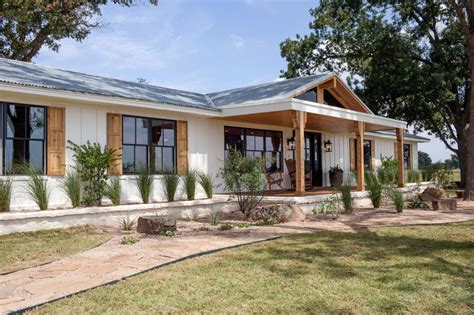 Joannas Design Tips Southwestern Style For A Run Down Ranch House