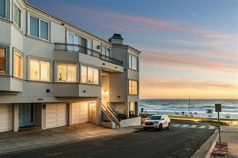 Beachfront Condo Sells On The Manhattan Beach Strand Search The